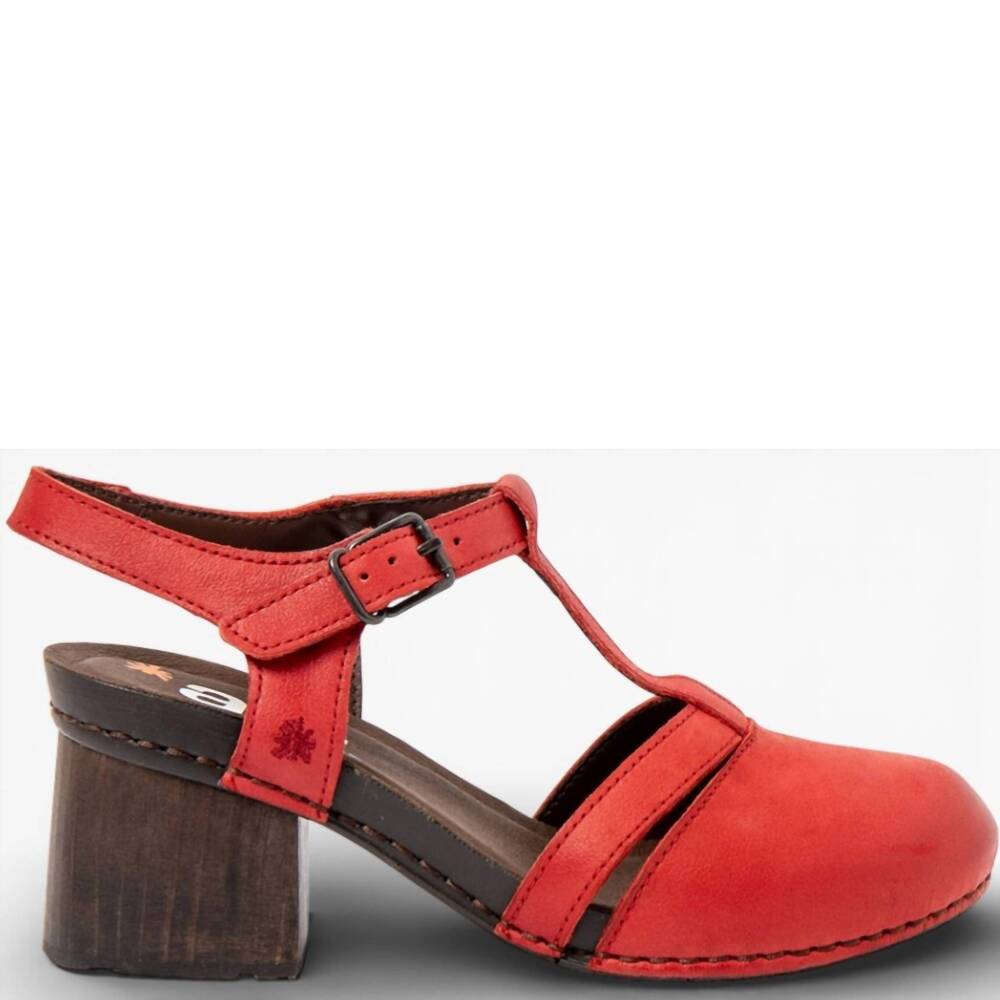 NEW THE ART COMPANY women's i wish sandal in red